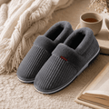 Chaussons anatomiques chauds et antidérapants pour l’hiver