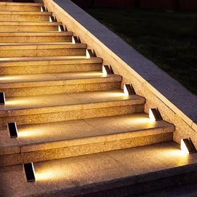 Kit Lumières LED Solaires pour Escalier Extérieur Étanches - StepGlow