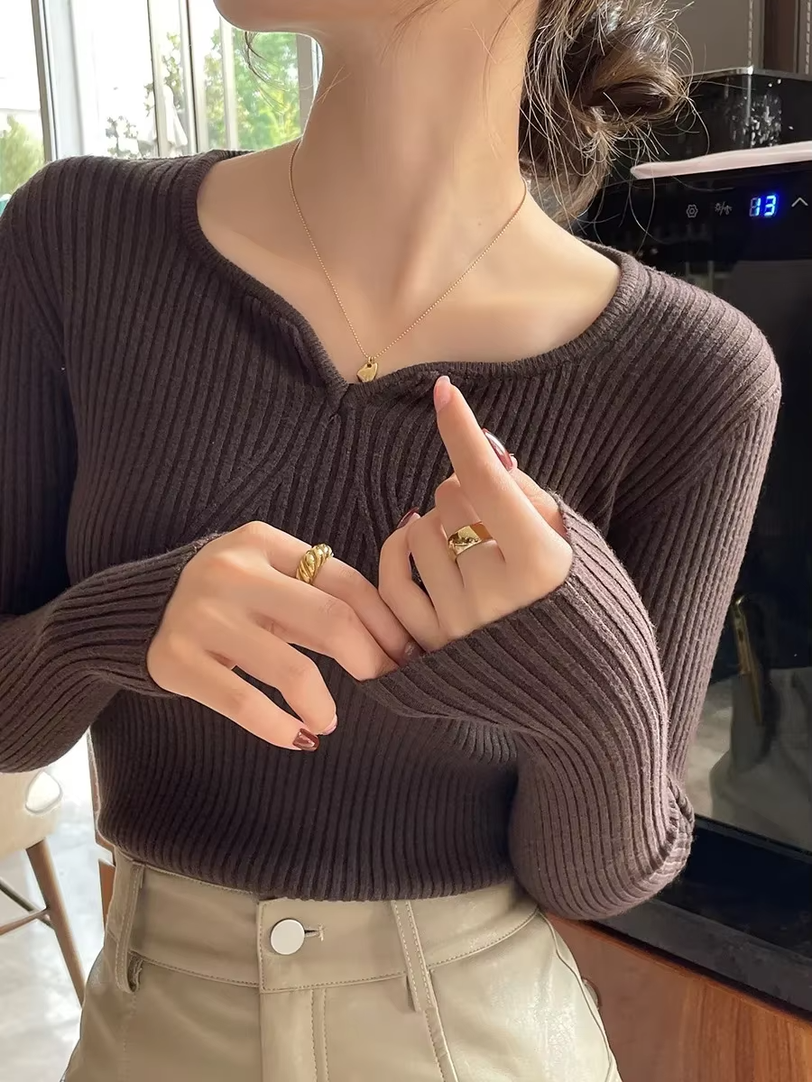 Pull Femme Basique en Maille à Col en V