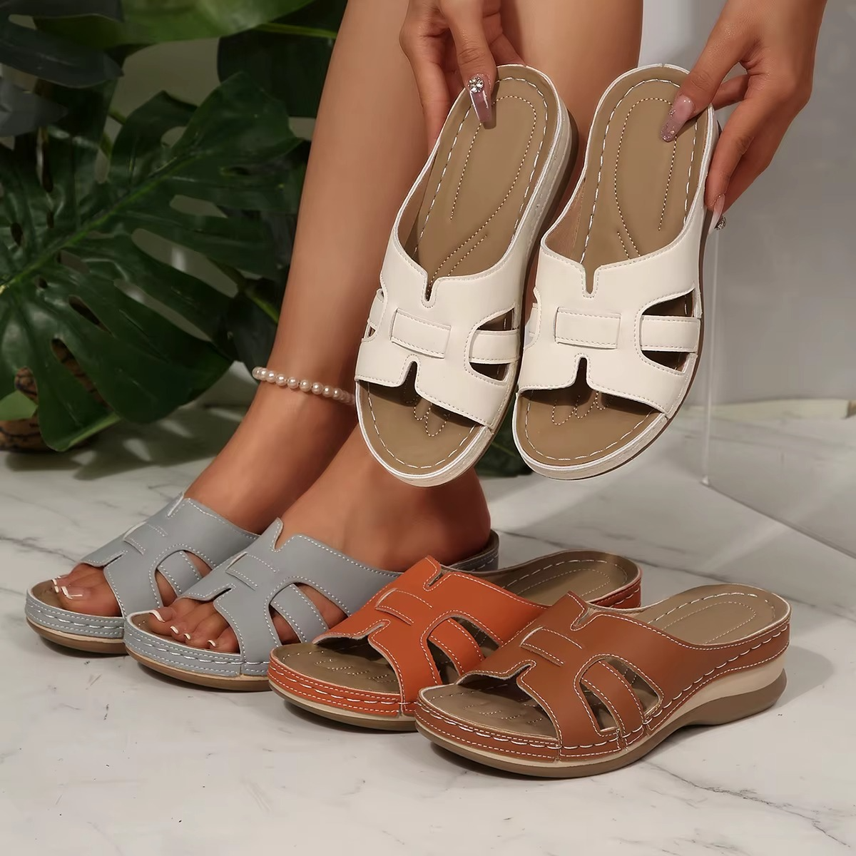 Sandales Anatomiques Femme à Semelle Compensée en Cuir