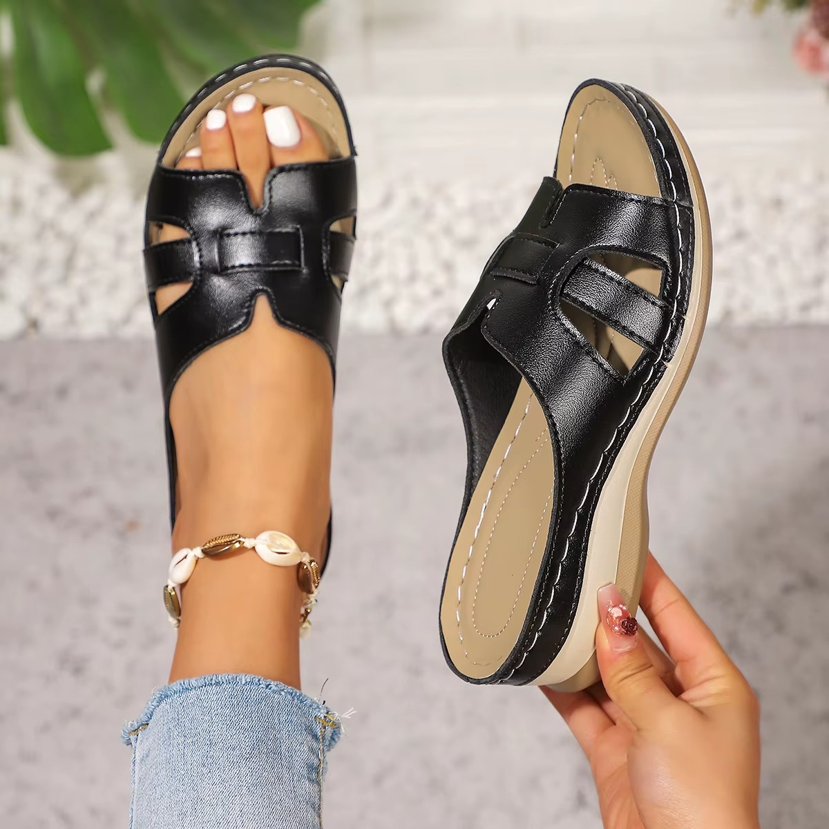 Sandales Anatomiques Femme à Semelle Compensée en Cuir