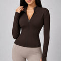 veste-de-sport-femme-col-montant-avec-zip-coupe-slim-manches-longues-pour-entrainement-et-hiver-couleur-06-marron