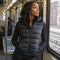 Veste Légère Femme à Capuche - lifestyle 4