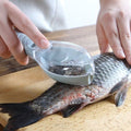 écailleur à poisson, enlever les écailles de poisson, retirer les écailles de poisson, écailleur pour poisson, comment enlever les écailles de poisson
