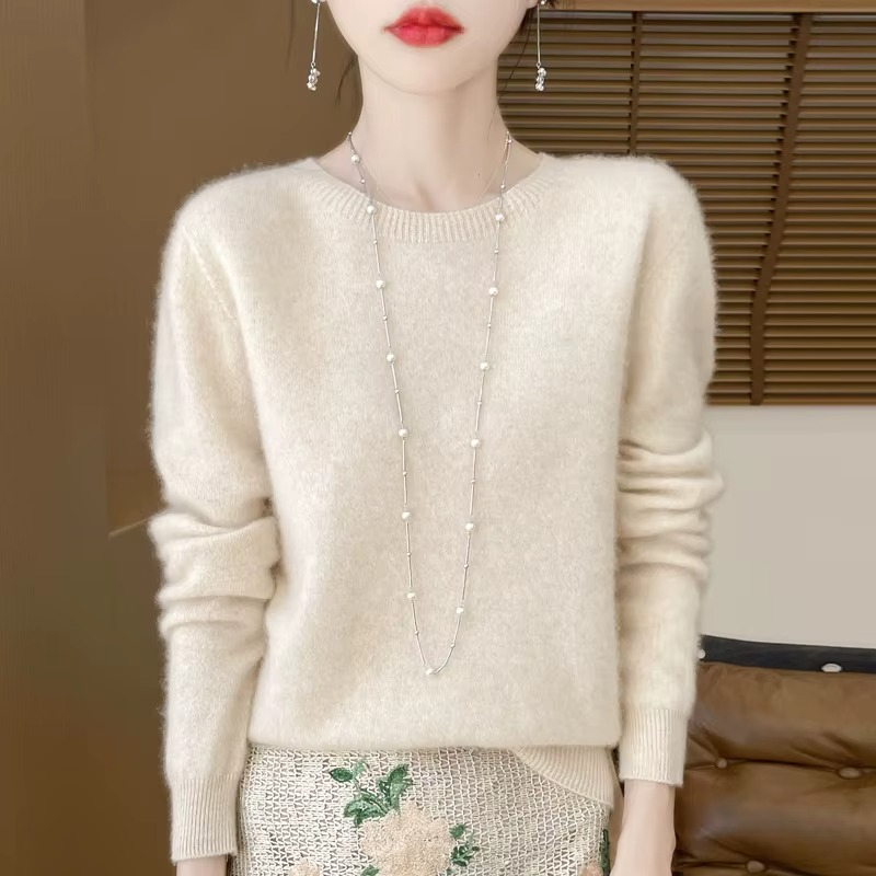 Pull Femme en Maille Douce – Coupe Droite